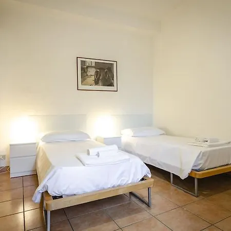 Apartment Paolo Fabbri Home, Comodo A Centro E Universita