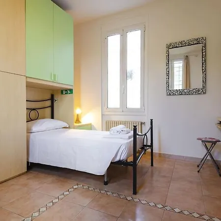 Apartman Paolo Fabbri Home, Comodo A Centro E Universita *